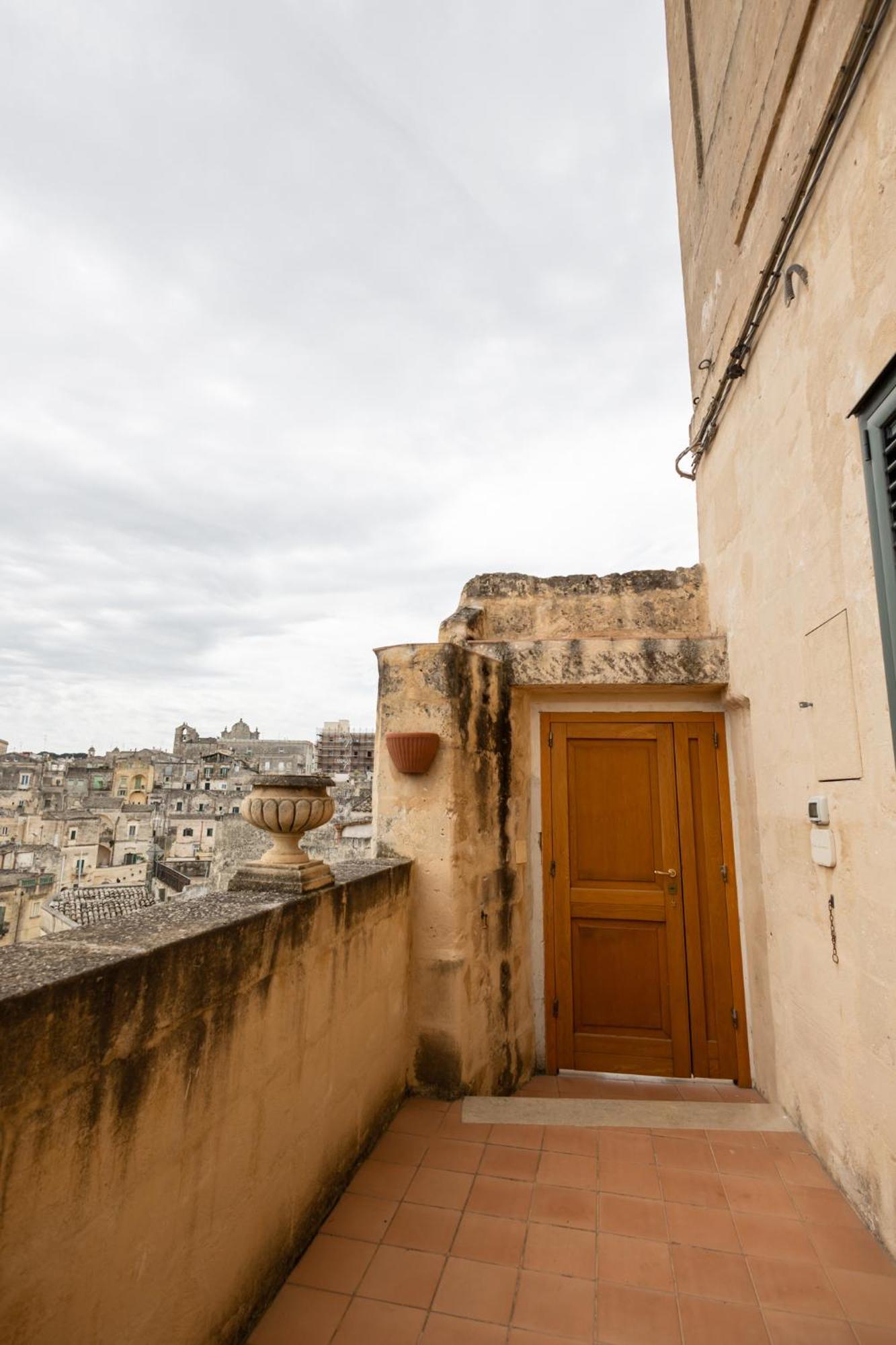 Villa Antica Dimora Storica La Finestra Sul Campanile Matera Exterior foto