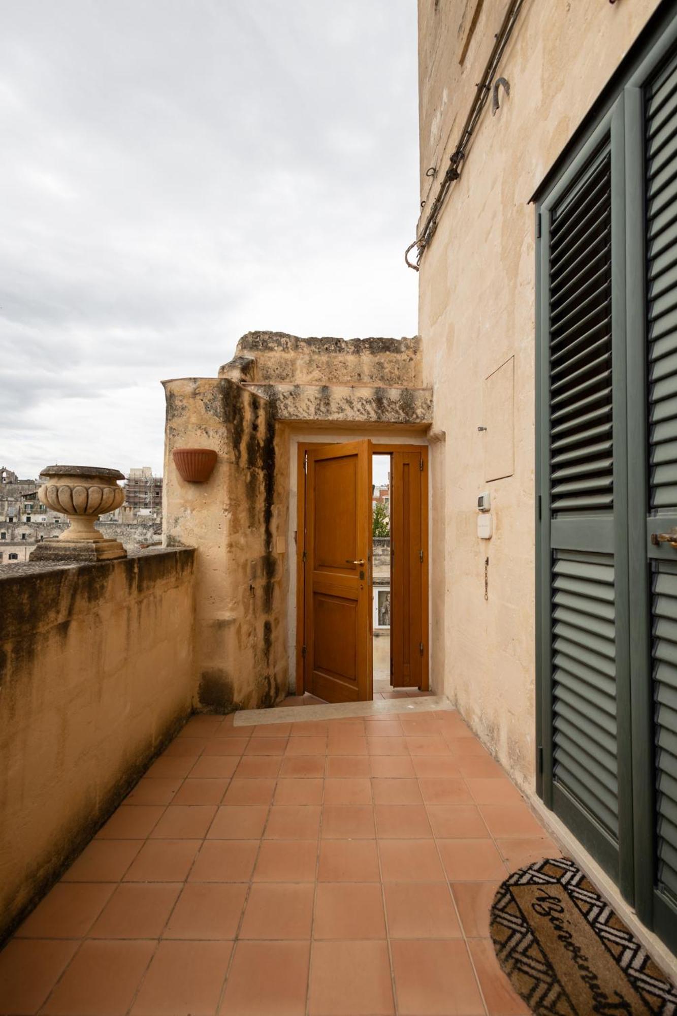 Villa Antica Dimora Storica La Finestra Sul Campanile Matera Exterior foto